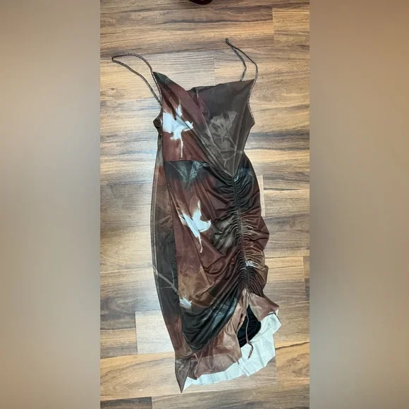 SHAPE BROWN FLORAL PRINT SHAPE MESH COWL RUCHED MiDI DRESS - Picture 3 of 5